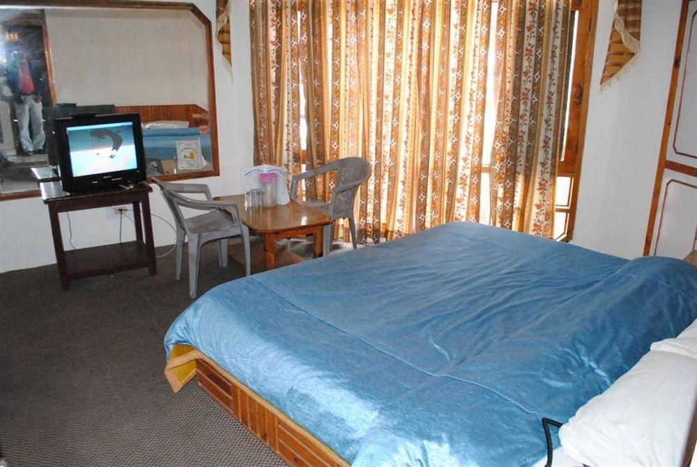 Hadimba Way Manali - Top Rated And Most Awarded Property In Manali !! Balcony Rooms Exterior foto